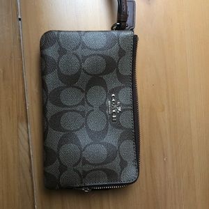 Coach Double Zipper Wristlet